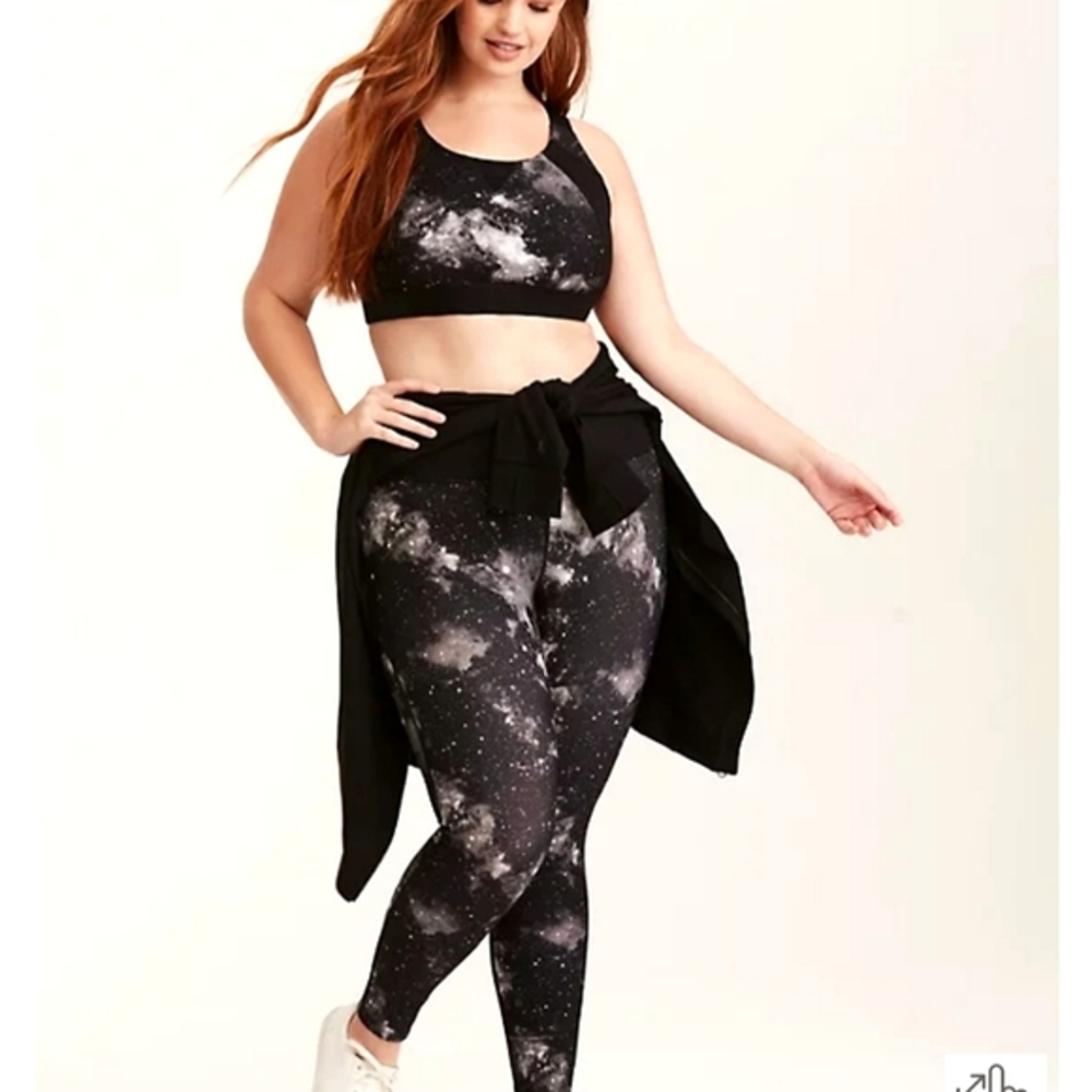 Torrid Set of 2 Galaxy Print Active Leggings & Sports Bra size 3 EUC
